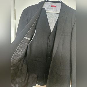 Men's John Varvatos 3-Piece Suit